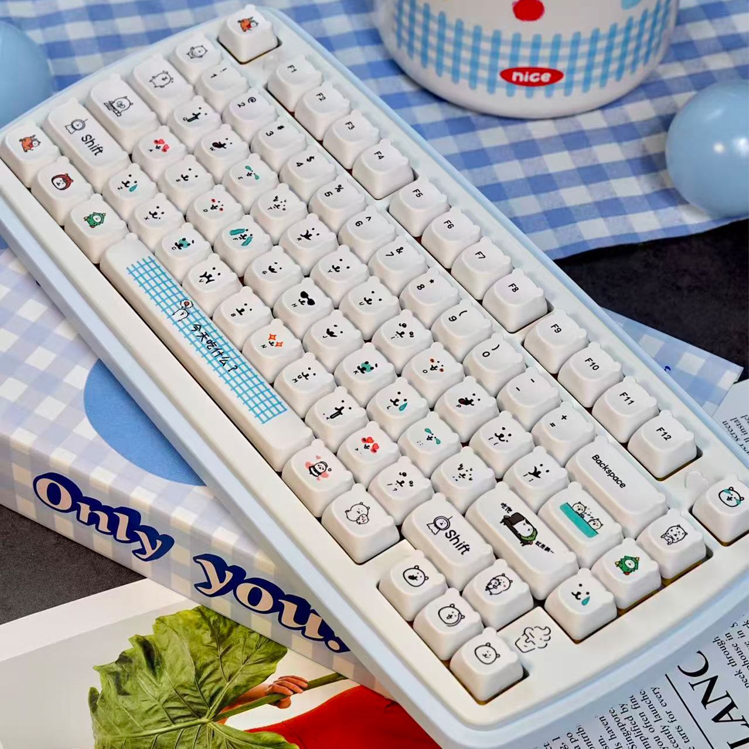 أغطية مفاتيح PBT بتصميم دب كرت - مراجعة Gaming Accessories Kawaii وسعره