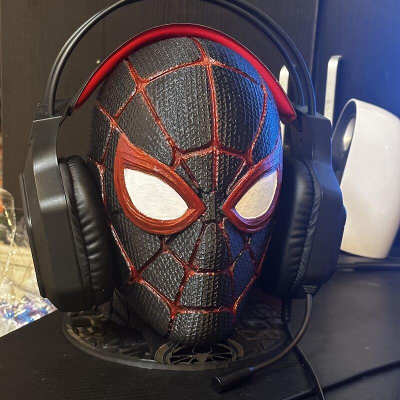 مايلز موراليس سبايدرمان 2 في 1 - مراجعة Gaming Accessories Gifts For Men وسعره